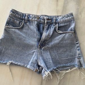 Zara medium wash denim shorts